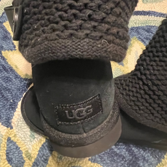 UGG Shaina Booties – Black – Size 10 – EUC – Cozy Knit Cuff - Picture 3 of 11